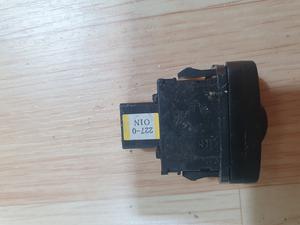 Кнопка переключателя корректора фар G7 TOYOTA Hilux 84152-0K010