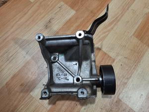 Кронштейн кондиционера 2KDFTV  G7 TOYOTA Hilux 88431-0K020