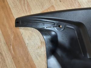 Брызговик передний правый G8 TOYOTA HiluxTOYOTA HiluxTOYOTA Hilux 76621-0K140