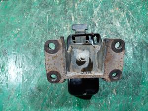 Подушка двигателя R G7 TOYOTA Hilux 12311-67021
