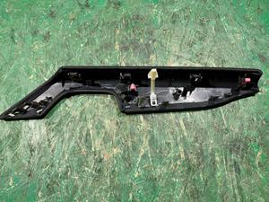 Накладка обшивки двери передняя R G8 TOYOTA Hilux 74210-0K060