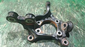 Кулак поворотный R CAMRY 70 TOYOTA Camry 43211-33120