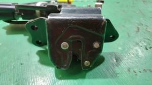 Замок двери багажника F1 TOYOTA Fortuner 69350-0K070