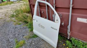 Дверь передняя R G7 TOYOTA Hilux 67001-0K010