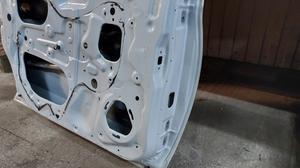 Дверь передняя L L200/5 MITSUBISHI L200 5700B793