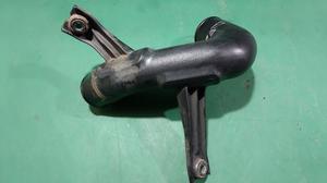 Патрубок интеркулера R G8 TOYOTA Hilux 17361-0L021