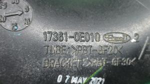 Патрубок интеркулера R G8 TOYOTA HiluxTOYOTA Hilux 17361-0E010