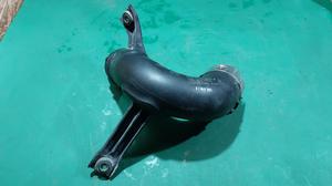 Патрубок интеркулера R G8 TOYOTA HiluxTOYOTA Hilux 17361-0E010