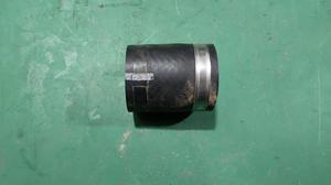 Патрубок интеркулера R G8 TOYOTA Hilux 17342-0L020