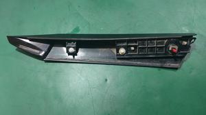 Накладка кузова задняя R F2 TOYOTA Fortuner 62791-0K010