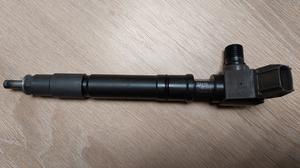Форсунка топливная 1GD-FTV G8 TOYOTA Hilux 23670-0E010