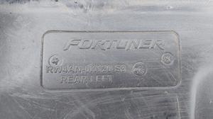 Подкрылок задний L F2 TOYOTA Fortuner RW4AN-0K120-S3