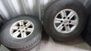 Колесо 255/70 R15 ЗИМА TOYOTA Hilux None