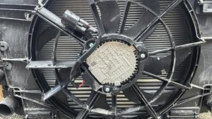 Кассета радиаторов с диффузором Geely Monjaro  2069031600