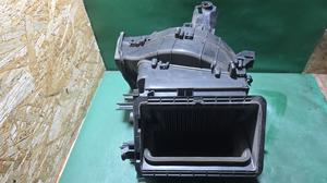 Корпус отопителя правая часть G7 TOYOTA Hilux 87010-0K572