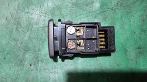 Кнопка обогрева заднего стекла G7 TOYOTA Hilux 84790-0K010