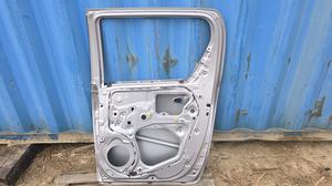 Дверь задняя R G8 TOYOTA HiluxTOYOTA Hilux 67003-KK011