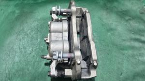 Суппорт передний правый R JEEP 3.6L JEEP Wrangler 68564976AA