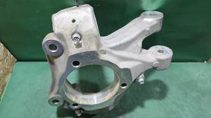 Кулак поворотный правый R JEEP 3.6L