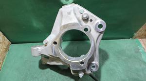 Кулак поворотный правый R JEEP 3.6L Прочие автомобили Прочие марки 68388828AA