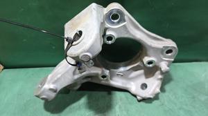 Кулак поворотный правый R JEEP 3.6L Прочие автомобили Прочие марки 68388828AA