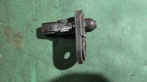 Концевик двери G8 TOYOTA Hilux 84231-0K060