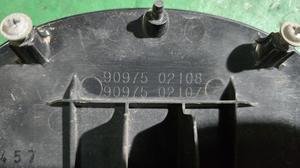 Эмблема решётки радиатора LEXUS RX300 LEXUS RX300 90975-02107