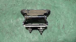 Петля крышки багажника левая L LEXUS RX300 LEXUS RX300 68810-48171