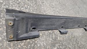 Накладка порога внешняя правая R LEXUS RX300 LEXUS RX300 75850-48040