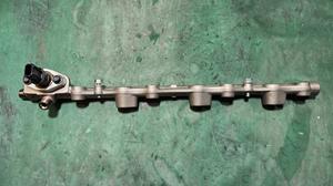 Топливная рампа правая R V35A-FTS LEXUS LX600 LEXUS LX600 23807-70090
