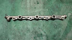 Топливная рампа левая L V35A-FTS LEXUS LX600 LEXUS LX600 23808-70040