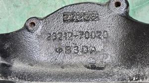 Кронштейн двигателя V35A-FTS TLC300 TOYOTA Land Cruiser 300 23212-70020