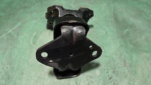 Подушка двигателя левая L 1VD-FTV Toyota Hiace TOYOTA Hiace 12362-11320