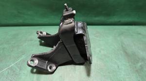Подушка двигателя правая R 1GD-FTV Toyota Hiace
