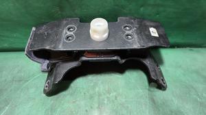Кронштейн АКПП центральный V35A-FTS TLC300 TOYOTA Land Cruiser 300 12371-70130