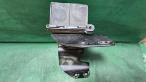 Кронштейн АКПП центральный V35A-FTS TLC300 TOYOTA Land Cruiser 300 12371-70130