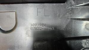 Накладка (заглушка) двери внутренняя передняя левая L LEXUS RX300 LEXUS RX300 67832-48071