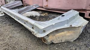 Порог правый со стойками R G8 TOYOTA Hilux 61401-KK900