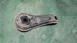 Кронштейн заднего подрамника правый R LEXUS RX300 LEXUS RX300 52273-48010