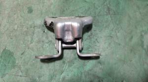 Петля двери задней левой L верхняя G8 TOYOTA Hilux 68760-0D030