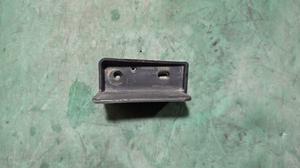 Кронштейн (брызговик) правый R LEXUS RX300 LEXUS RX300 75865-48040