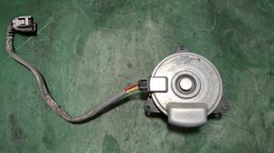 Мотор вентилятора охлаждения ДВС правый R LEXUS RX300 LEXUS RX300 16363-36260