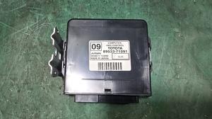 Блок управления полным приводом G8 TOYOTA Hilux 89533-71091