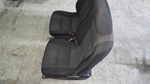 Сиденья передние G8 TOYOTA Hilux 72020-0K060