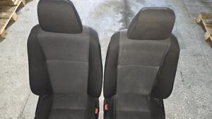 Сиденья передние G8 TOYOTA Hilux 72020-0K060