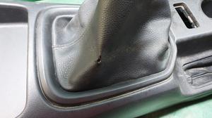 Консоль салона центральная МКПП G8 TOYOTA Hilux 58810-KK130-C0