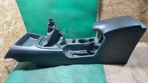 Консоль салона центральная МКПП G8 TOYOTA Hilux 58810-KK130-C0