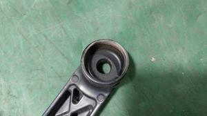 Поводок стеклоочистителя левый L G8 TOYOTA Hilux 85221-0K150