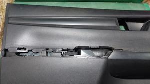 Обшивка двери передняя левая L G8 TOYOTA Hilux 67620-0KA90-C0