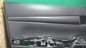 Обшивка двери передняя левая L G8 TOYOTA Hilux 67620-0KA90-C0